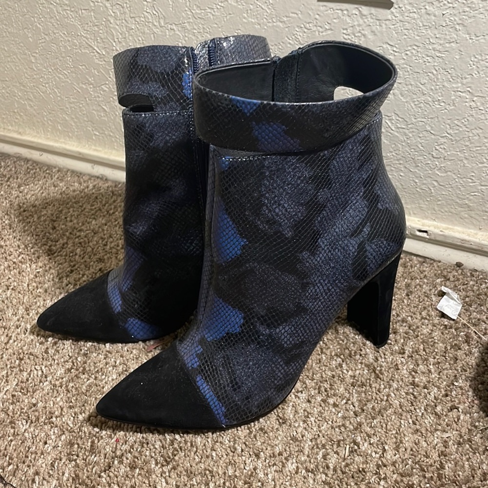 42 Golden KiKi Boots